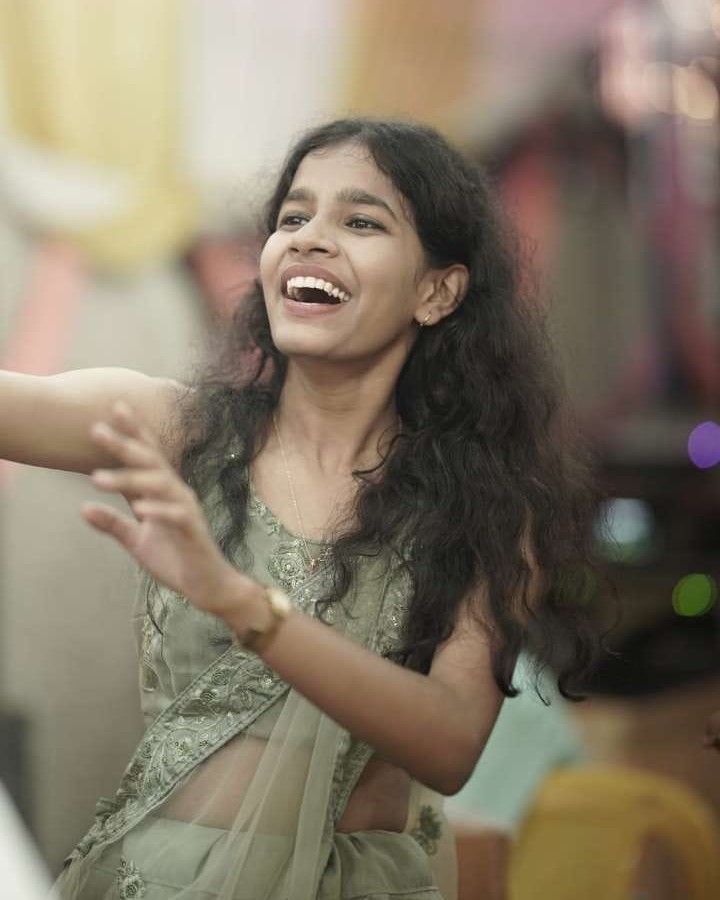 Priyanshi photo 4